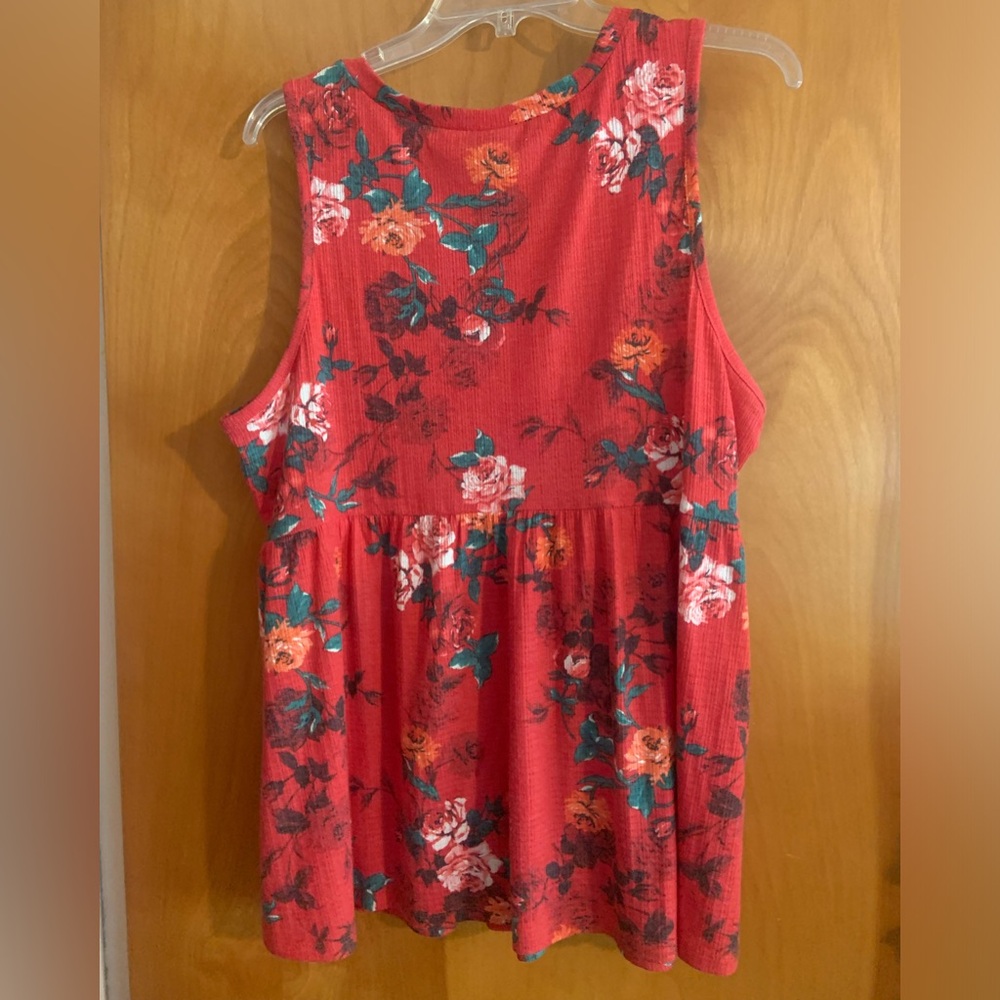 Torrid pretty top! - Picture 2 of 3